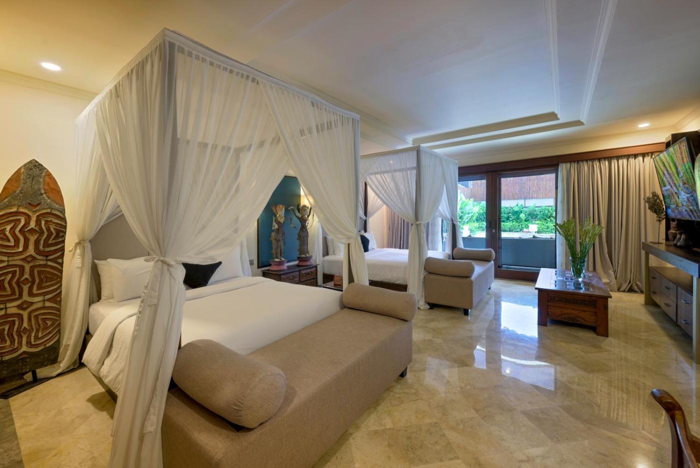 Deh Simba At Oberoi Villa *